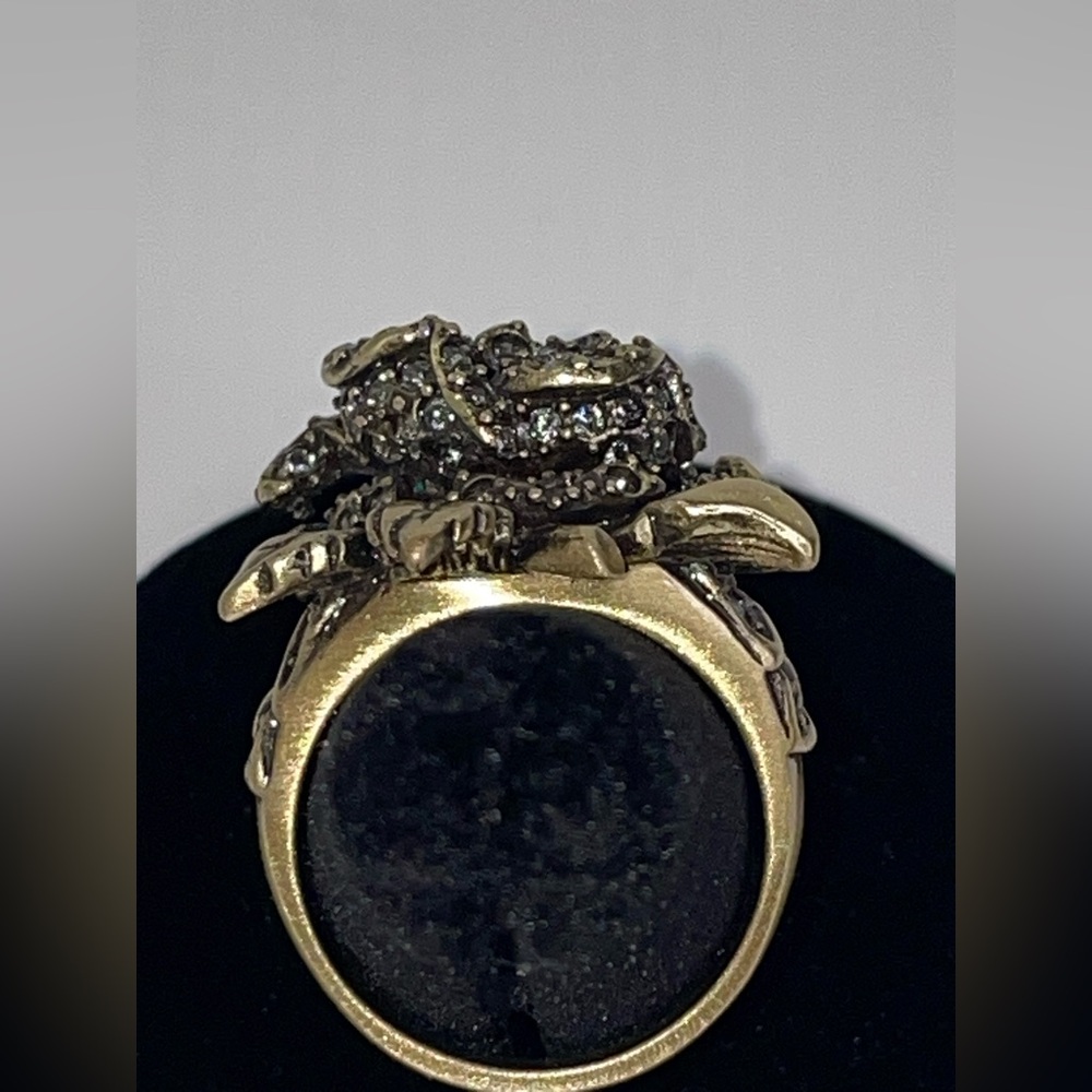 Heidi Daus Crystal Rose Ring Gold Tone Antiqued Black Finish Floral - Size 8.5 - Picture 10 of 12